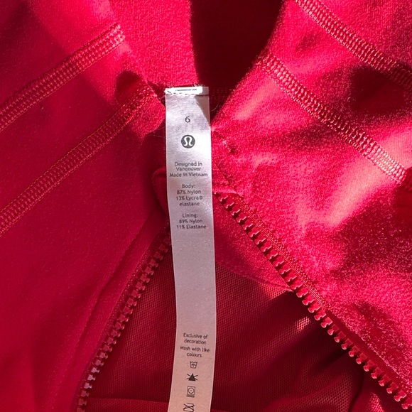 Lululemon Athletica Vibrant Red Berry Jacket/ Small - Picture 4 of 7